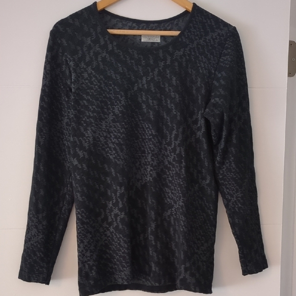 Athleta organic cotton basic layer long sleeves Black Patterned Women's Sweater - Picture 1 of 5